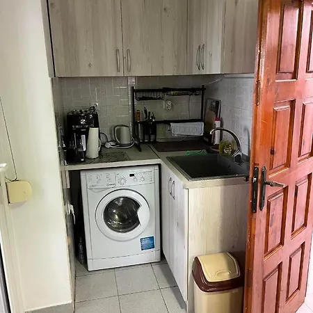 за гости сънрайз с гледка към река дунав Apartment *