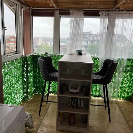 Apartment за гости сънрайз с гледка към река дунав